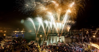 Sanary: Une affluence record pour les feux d'artifice de Noël